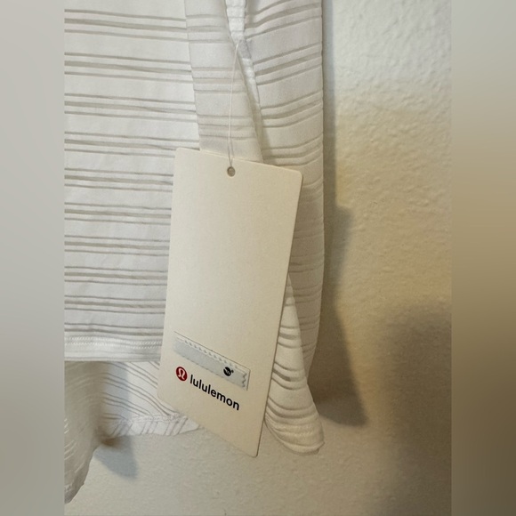 NEW Lululemon Meet Halfway Tank White Stripe Open Back Size 4 NWT - Picture 6 of 7